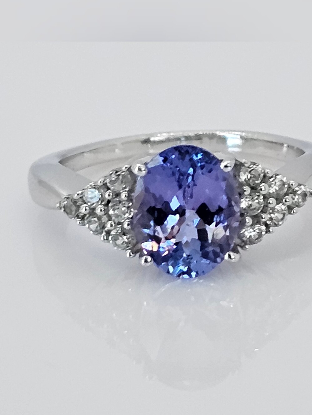 All Natural Tanzanite & White Zircon Ring Sterling Silver Size 7!